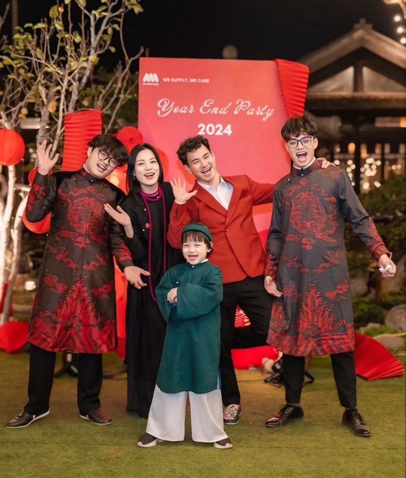 Tổ ấm hạnh phúc và cách dạy con văn minh của nghệ sĩ Xuân Bắc luôn nhận được sự ngưỡng mộ từ công chúng.