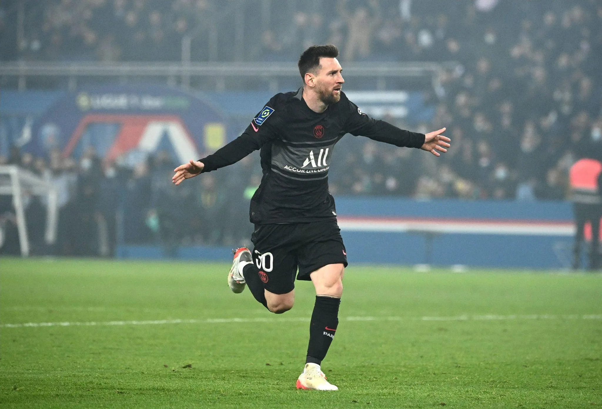 Ligue 1 là giải đấu thuộc quốc gia nào
